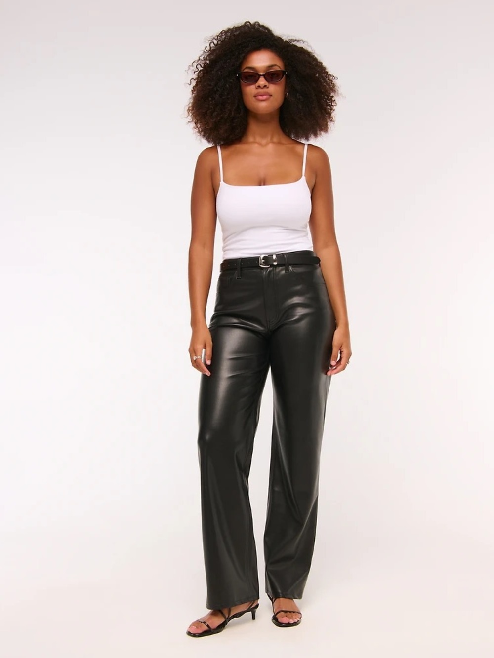 Abercrombie & Fitch The 90s Relaxed High Rise Black Leather Pants Size 26